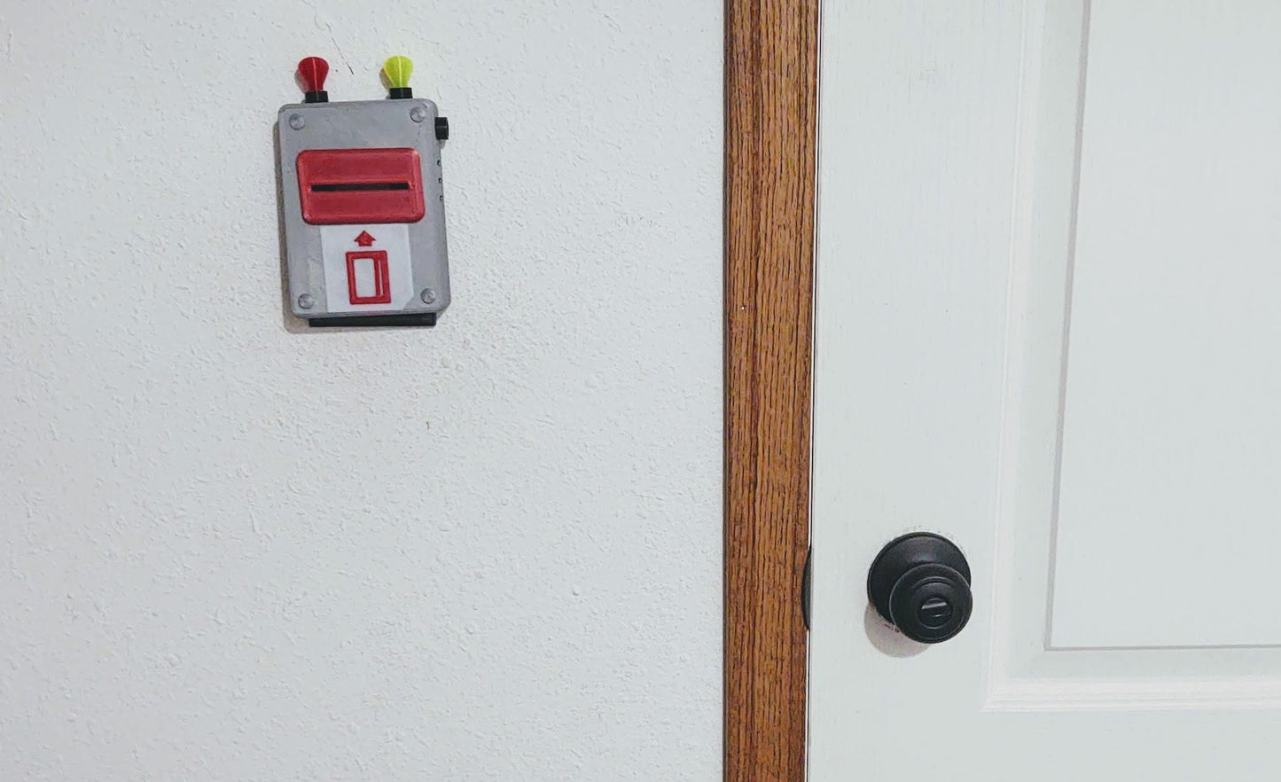 Hello Neighbor - Keycard Terminal -3D Printed *Fan Inspired*